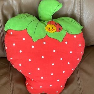 Vintage Strawberry 🍓 Shortcake Pillow